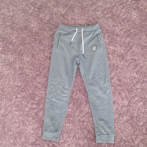 Varm byxa  - Är en varm byxa pch kan andvändas under kalla väderförhållanden.