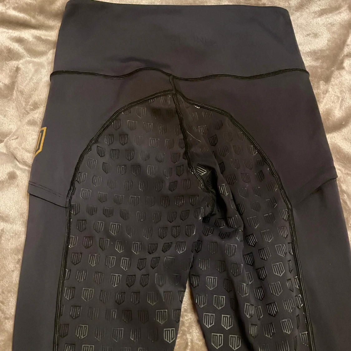 Använda mayadelorez byxor  - 90