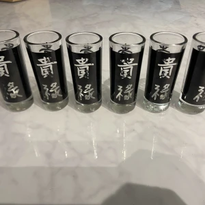 Vintage japanska shotglas - Sex stycken shotglas från det italienska Cerve märket.  De är i bra vintage skick utan några skador.