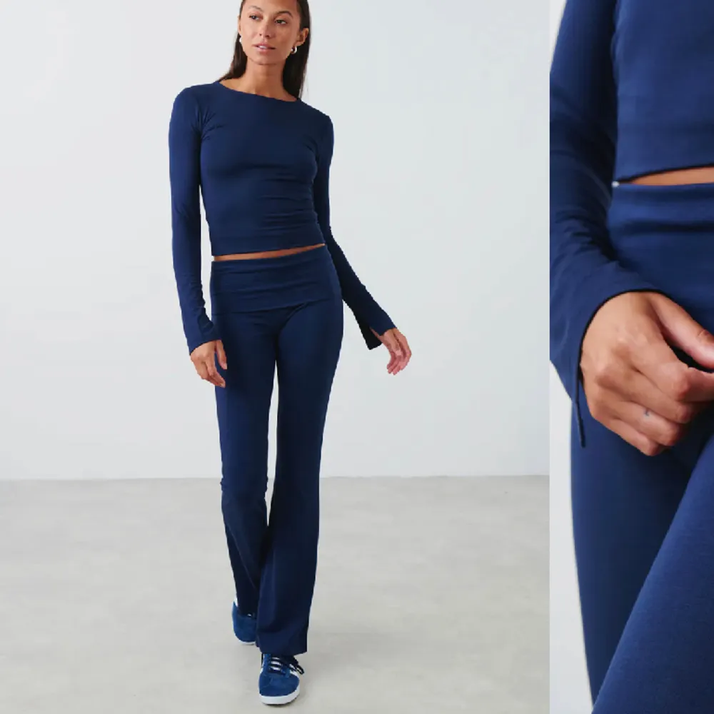 Yoga pants ifrån Ginatricot i marinblå. Knappt använda. Storlek XS. Jeans & Byxor.
