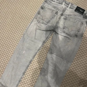 Grå jeans Pepe jeans  - Bra skick!  Storlek 28W/32L Fraktar bara