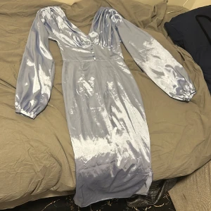 Klänning  - Ni anar inte hur FIN DEN E PÅ!!!