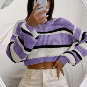 Stickad tröja - Superfin men använd inte längre. Storlek 36