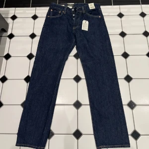 Levis Jeans - 501 Levis jeans, helt oanvända alla lappar kvar! Storlek 27x28! ❤️‍🔥