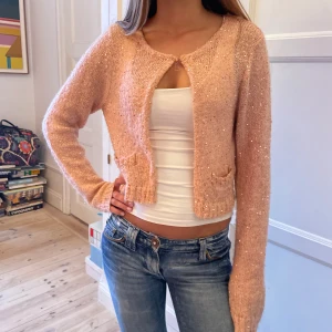 Så fin glittrig kofta🌸 - Storlek S