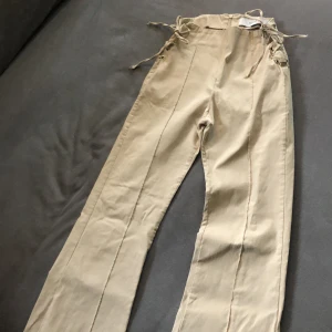 Byxor/ kostymbyxa  - Väldigt snygga på från Bershka storlek s 