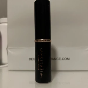 Anastasia contourkit - Nypris 379 på kicks. Säljer för 150❤️