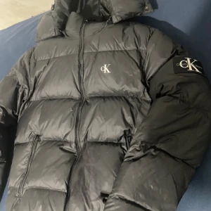Calvin Klein jacka - Ck jacka storlek M 