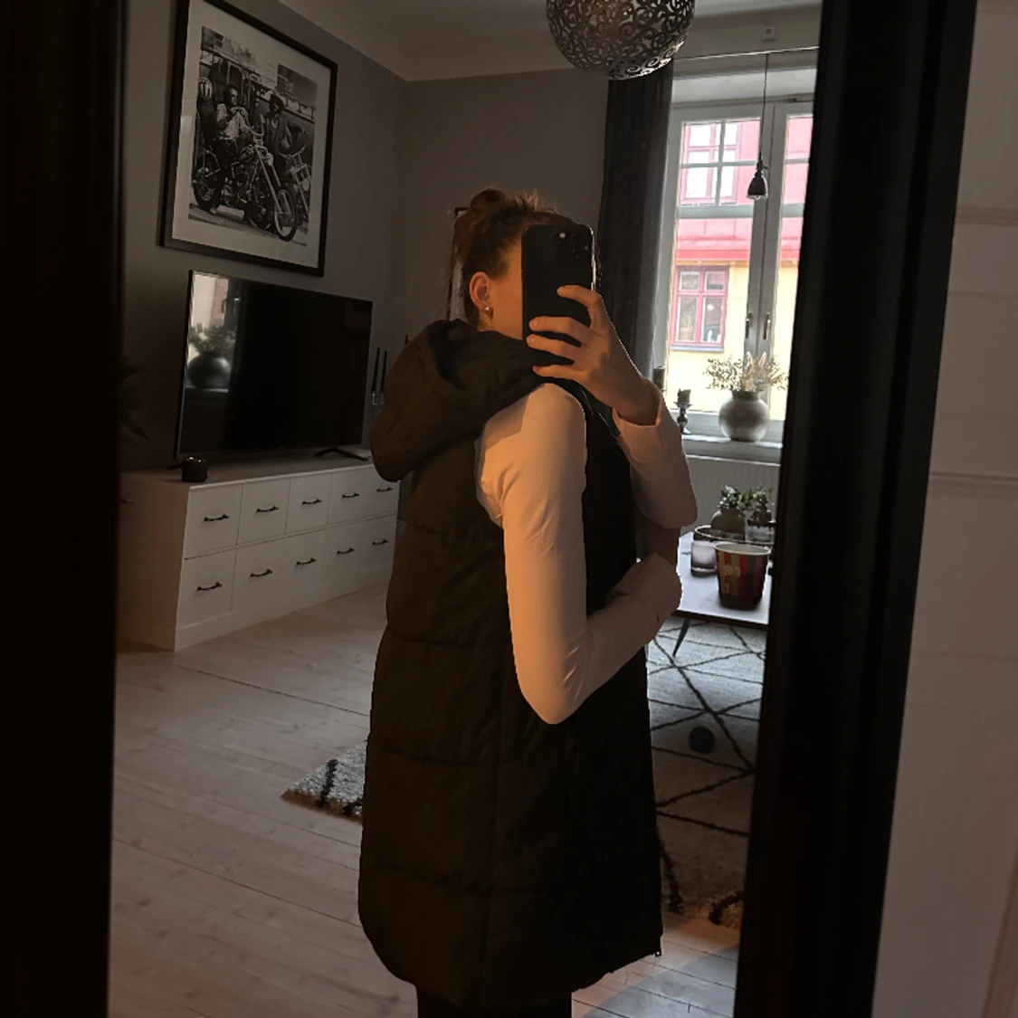 Svart dunväst  - 91