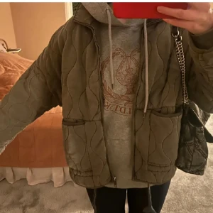 Zara jacka  - Super snygg jacka, nu till våren. Köpt förra våren! Lånad bild  