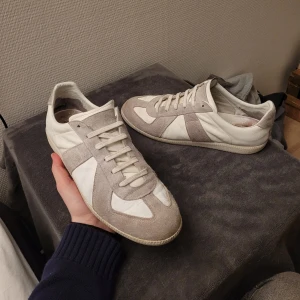 Maison Margiela skor - Extremt feta Margiela GATs! Cond 7/10, enbart skorna därav priset! Inga skador.