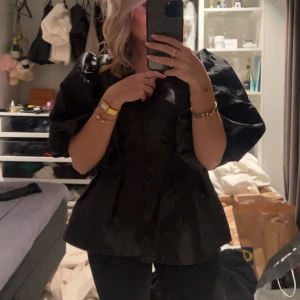 Helt ny by malina topp - Jättefin by Malina topp som endast är testad. Kan tänka mig gå ner i pris vid snabb affär