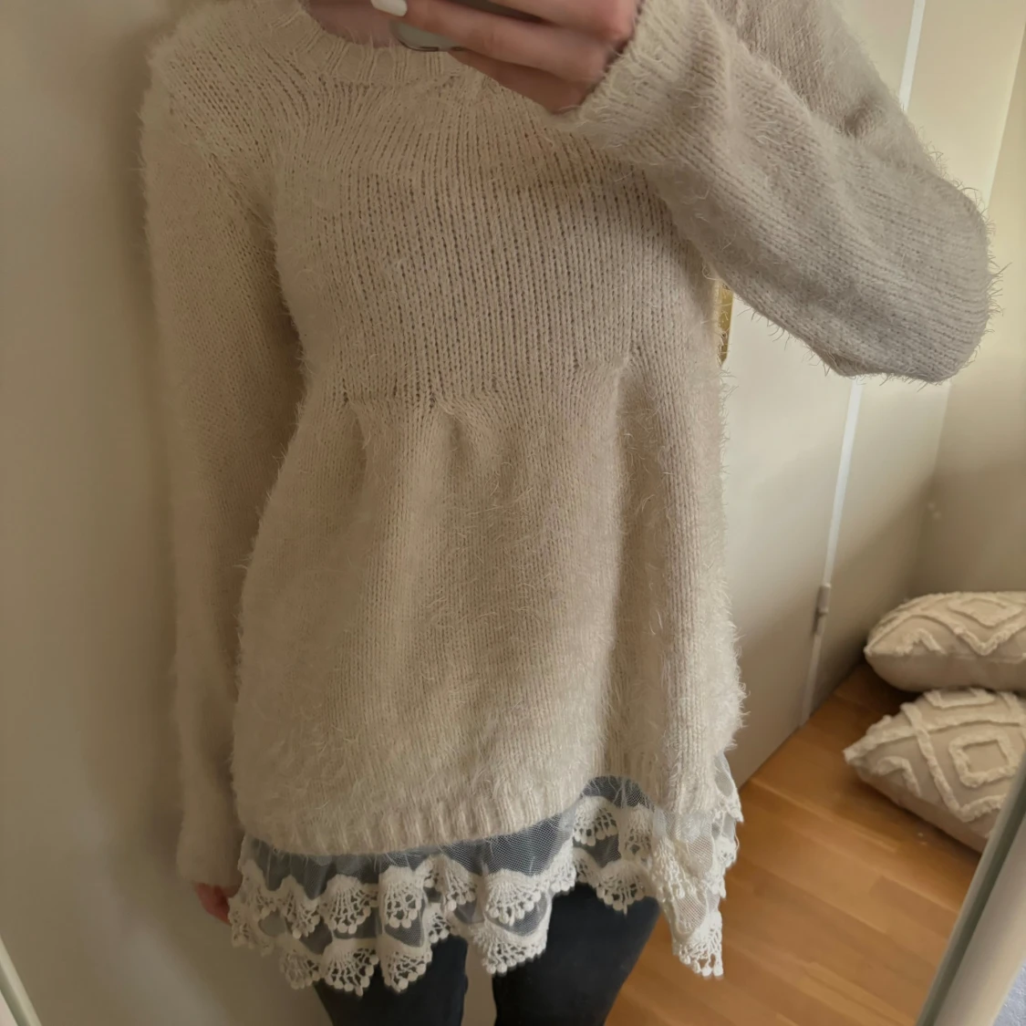 Beige stickad tröja