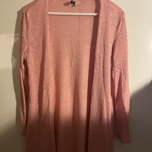 Lång kofta - Rosa long kofta från hm