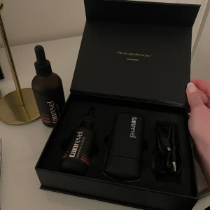 Tanrevel  - Tanrevel kit använd 2-3 gånger  + En extra big size påfyllning (aldrig använd). Solar solarium så tyvärr kommer den inte till användning! 