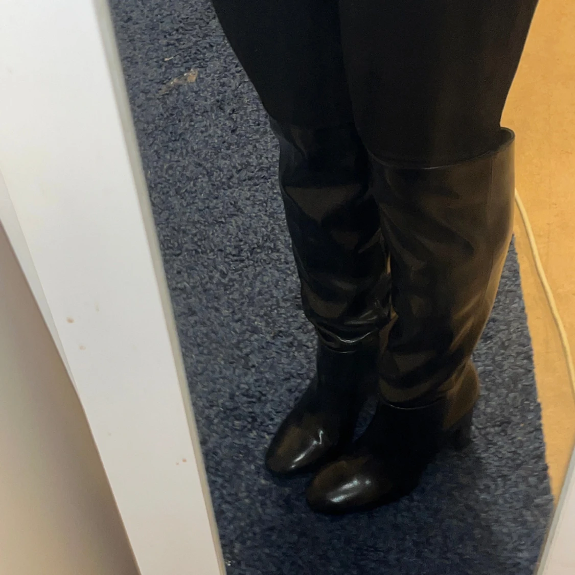 SVARTA BOOTS FRÅN HM SLUTSÅLDA ÖVERALLT!!! - 91