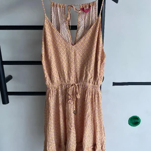 Sommarklänning - Jättesöt sommarklänning! Pris kan diskuteras❤️