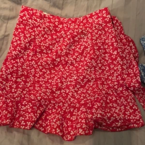 En jätte fin kjol - En jätte gullig sommar kjol