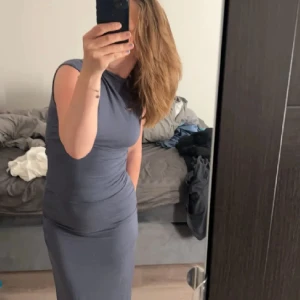 Topp + kjol - Säljer ett jätte fint set från Gina tricot som inte är använt! 