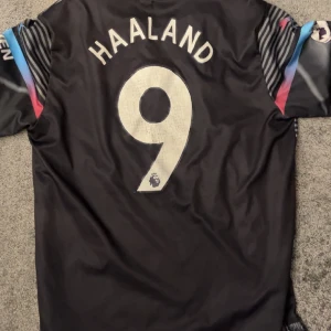 Håland tröja fotbollströja - Storlek m
