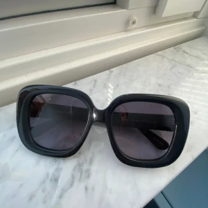 Chimi solglasögon #108 - Något slitna om man kollar på nära håll. Dessa är en gammal modell, 108❣️