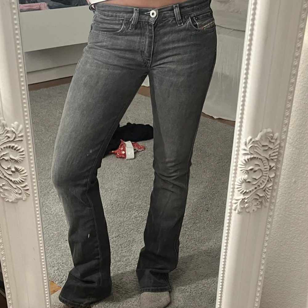 Så snygga gråa diesel jeans!!💕. Jeans & Byxor.