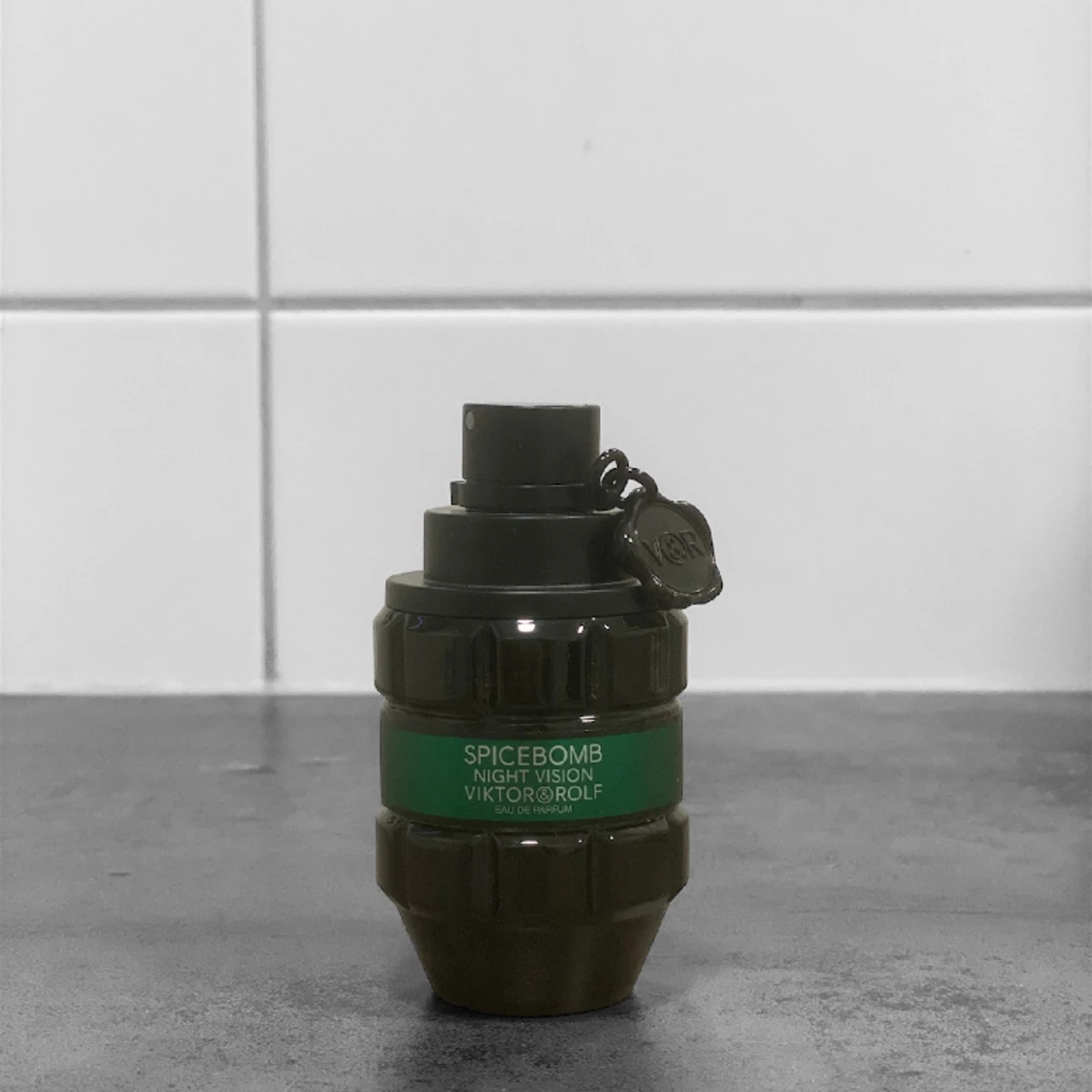 Parfym V&R spicebomb nightvision edp - 90