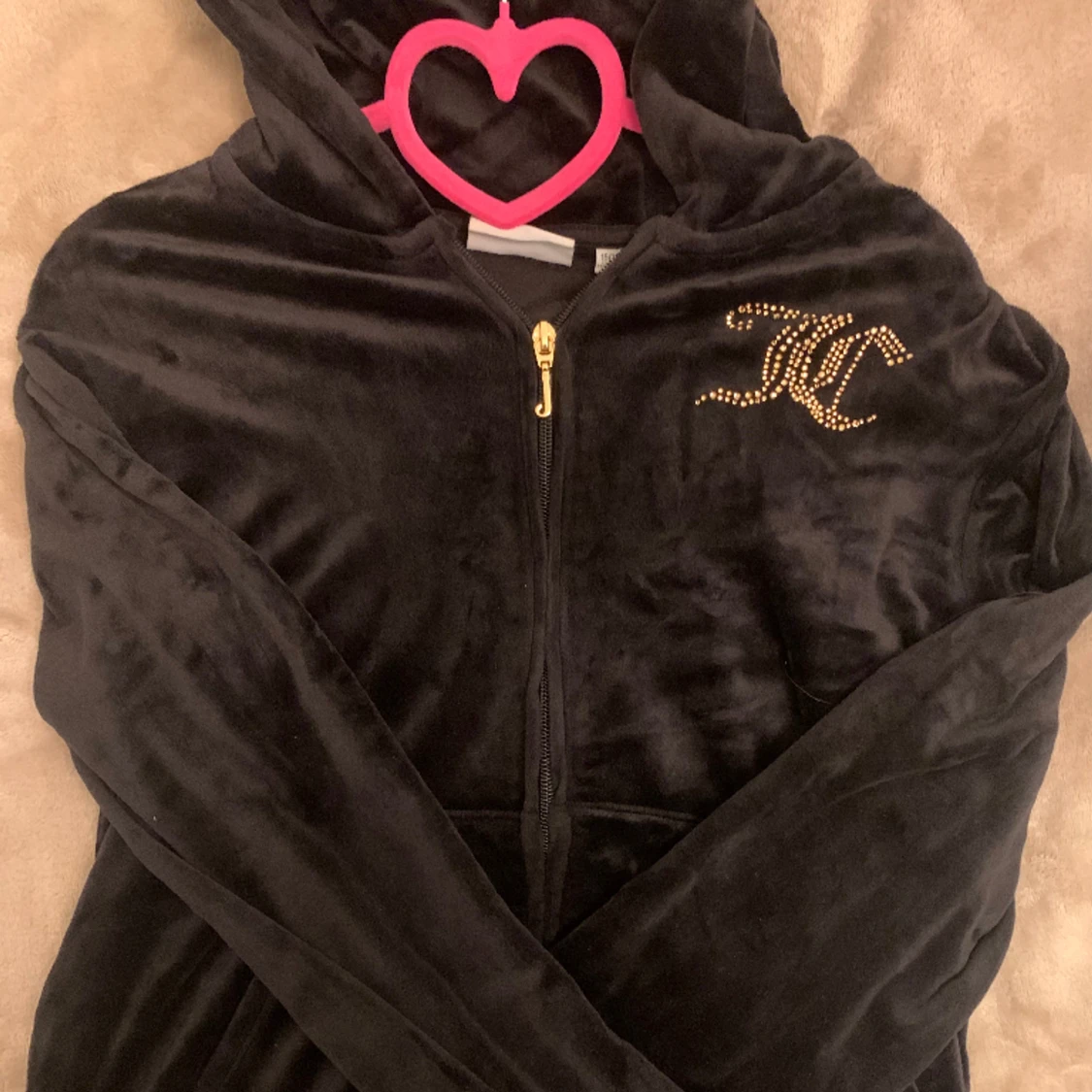 Fin juicy couture med guld ”diamanter” på - 90