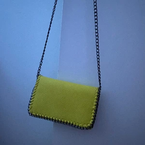 Väska - Liknande Stellamccartney väska💛
