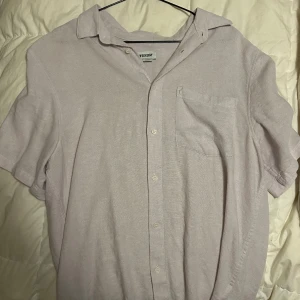 Weekday linne skjorta - Mycket bra skick, riktigt snygg mot sommaren