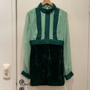 60-talsklänning sammet - Hemmasydd klänning från 60-talet