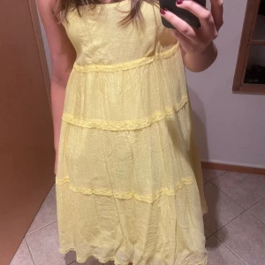Sommarklänning - Så sommrig gul klänning💛💛💛I storlek S! 