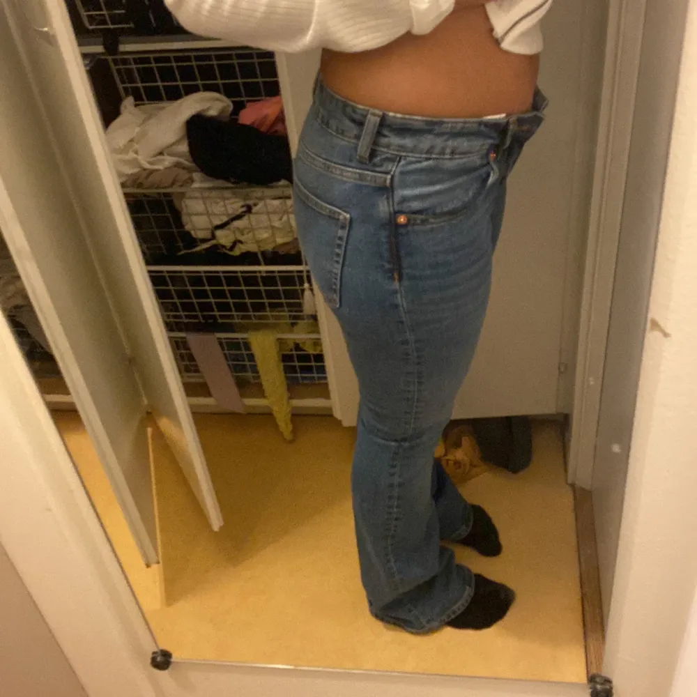 Nya jeans storlek xs short lenght . Jeans & Byxor.