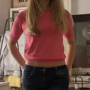 Finstickad tröja zara - Säljer denna fina tröja från zara i nyskick då den ej kommer till användning💖