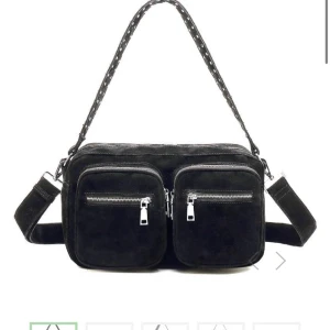 Noella väska - Sparsamt använd, hör av er vid fler bilder. Pris är diskuterbart, nypris 749kr🩷🩷