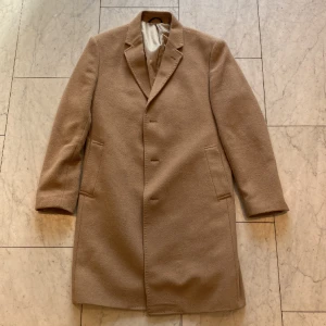 Talph Lauren rock - Säljer en ralph lauren rock i TOPPskick! Passar storlek M-L. Knappt använd.