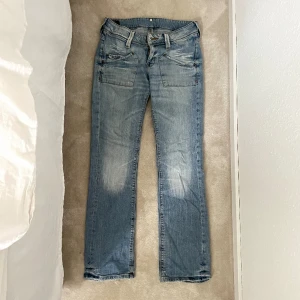 Vintage lee jeans  - Jeans från lee i stolek 27/28? Lite osäker 