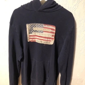 Ralph Lauren tröja storlek L - Storlek L, bra skick och äkta.