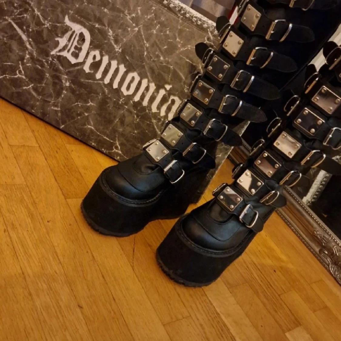 Demonia Swing-815