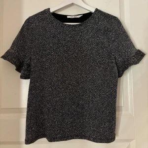 Glittertopp - Super snygg Glittertopp i strl s