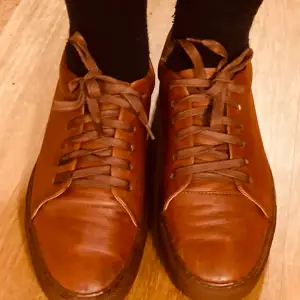 Acne studios läder skor i stl 40 och i mycket bra skick.