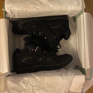 Lanvin curbs - Ny med kartong och allt , skriv om du vill ha fler bilder 