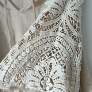 Blus - Helt ny, bara testad för denna bild. Storlek XS, passar även S. Köp gärna via KÖP NU.