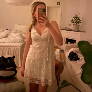 Studentklänning  - Unik klänning perfekt till studenten! Storlek 34 men passar även mig som 36💕