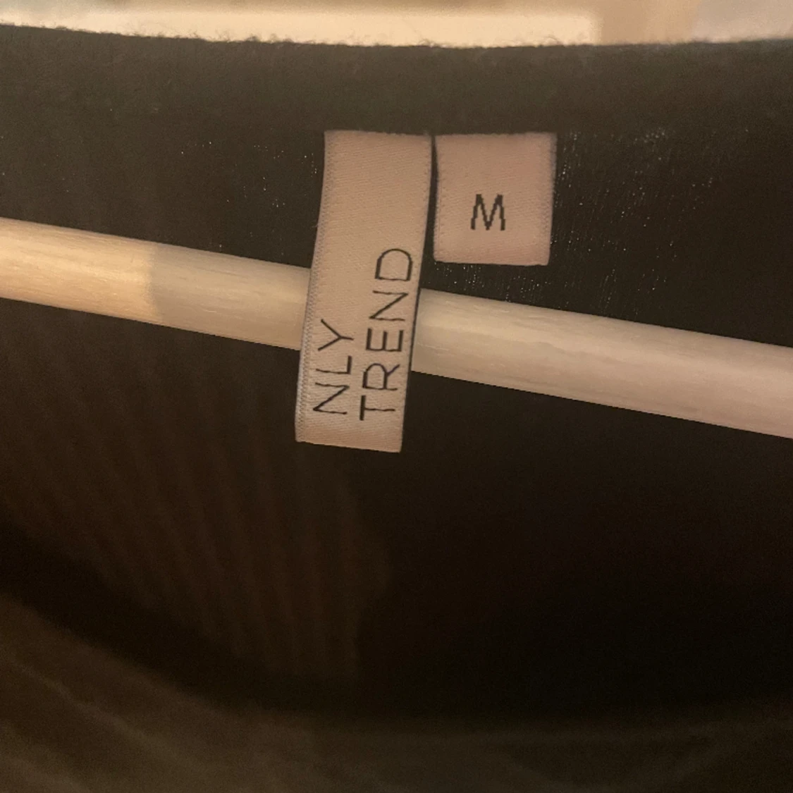 Svart långarmad tröja - 90