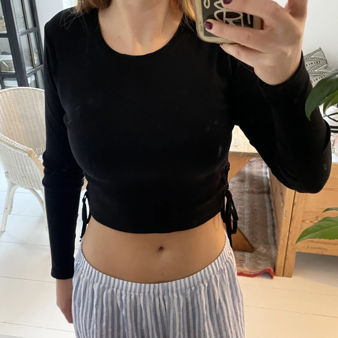 Svart snörad tröja - 91