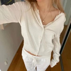 Söt kofta - Fin vit kofta❤️