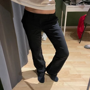 Kostymbyxor - Skitsnygga kostymbyxor!! De ges typ inte rättvisa på bilderna🥲Från Stockh lm 