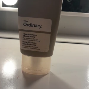 The Ordinary Primer High Adherance silicone Primer - Använd 1 Gång