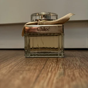 Chloe parfym - 50ml, sprutad någon enstaka gång.